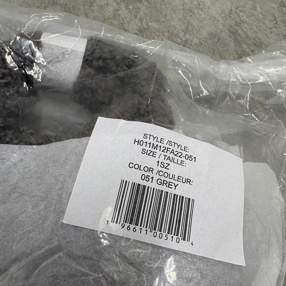 Marc Jacobs Women's The Teddy Small Tote Grey New Sealed Rare - Picture 4 of 12